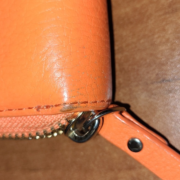 Kate Spade Beautiful Pebble Leather kate spade wallet BRIGHT ORANGE. Pre-loved - Picture 11 of 15